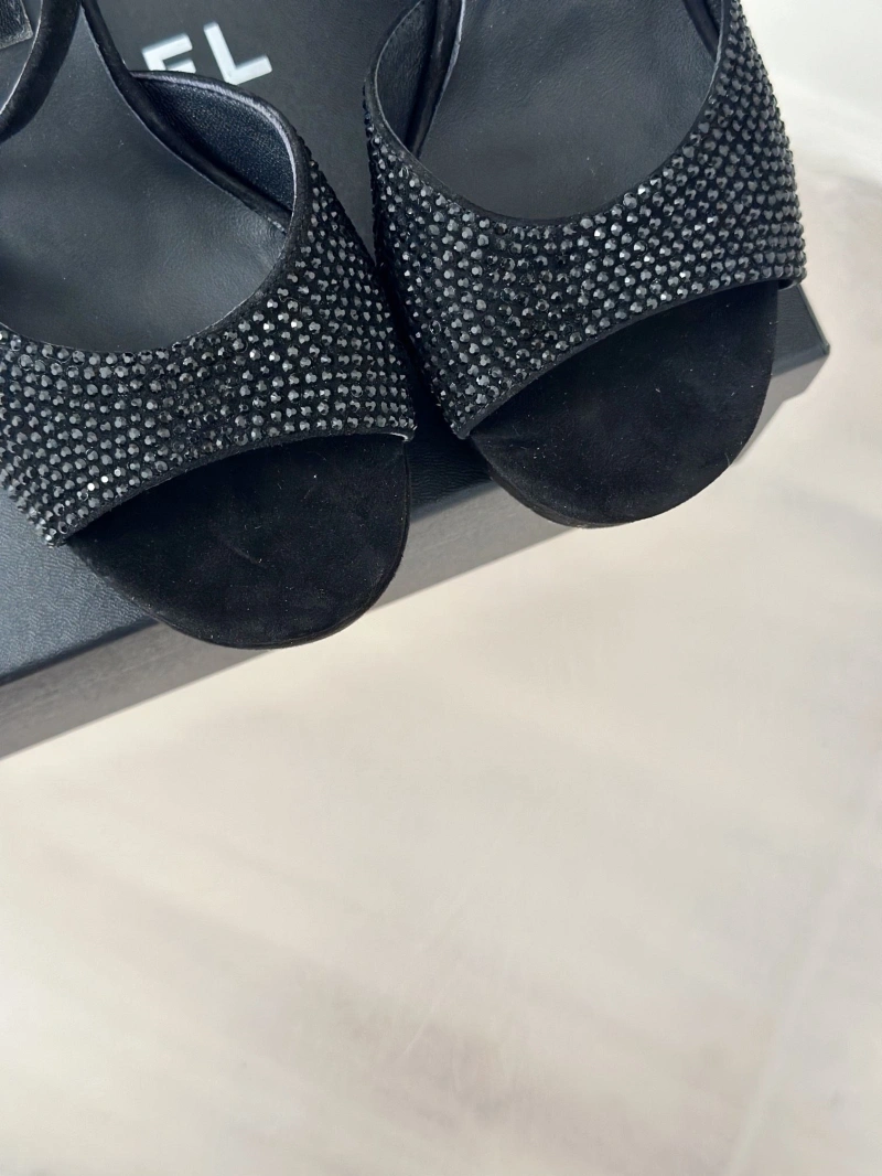 Minimalist Chxnxl High Heels 132931