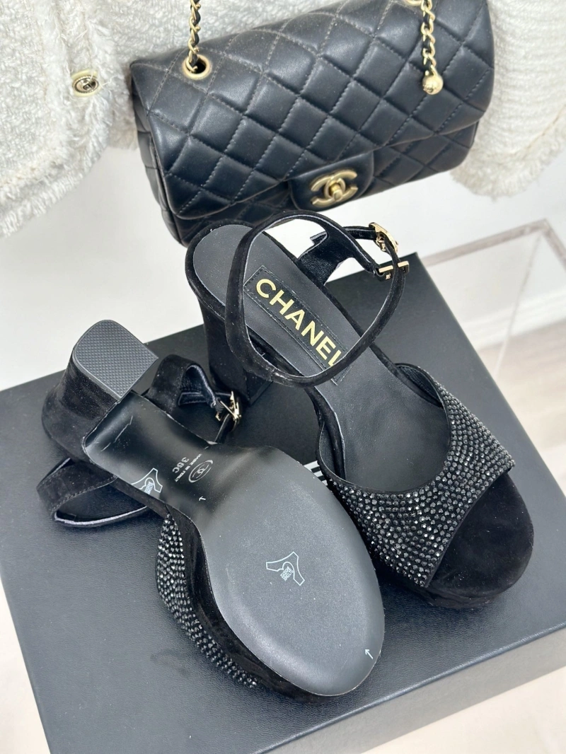 Minimalist Chxnxl High Heels 132931