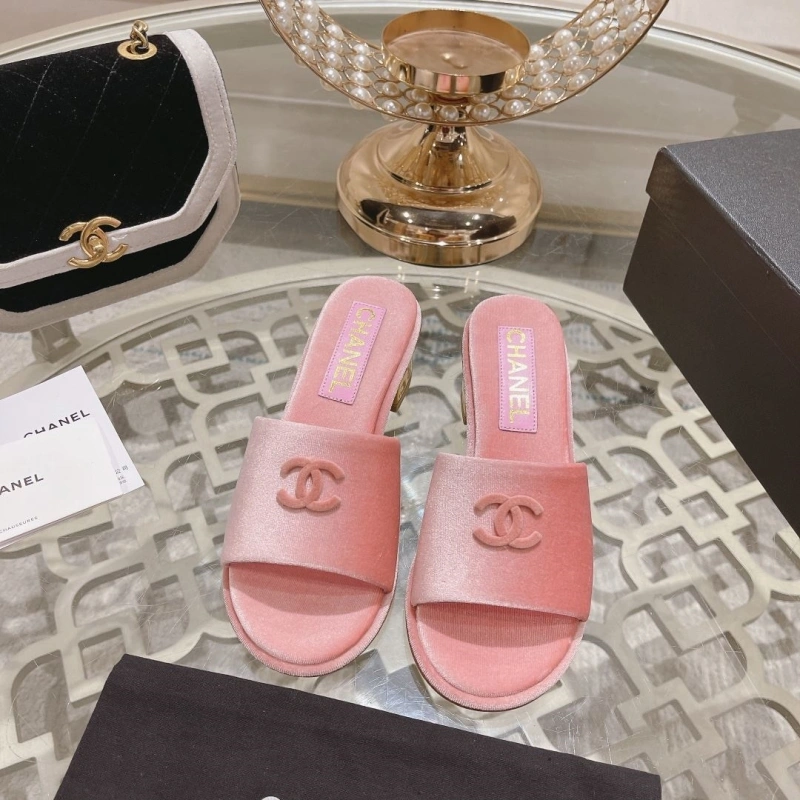 NewStyle Chxnxl Slippers 132500