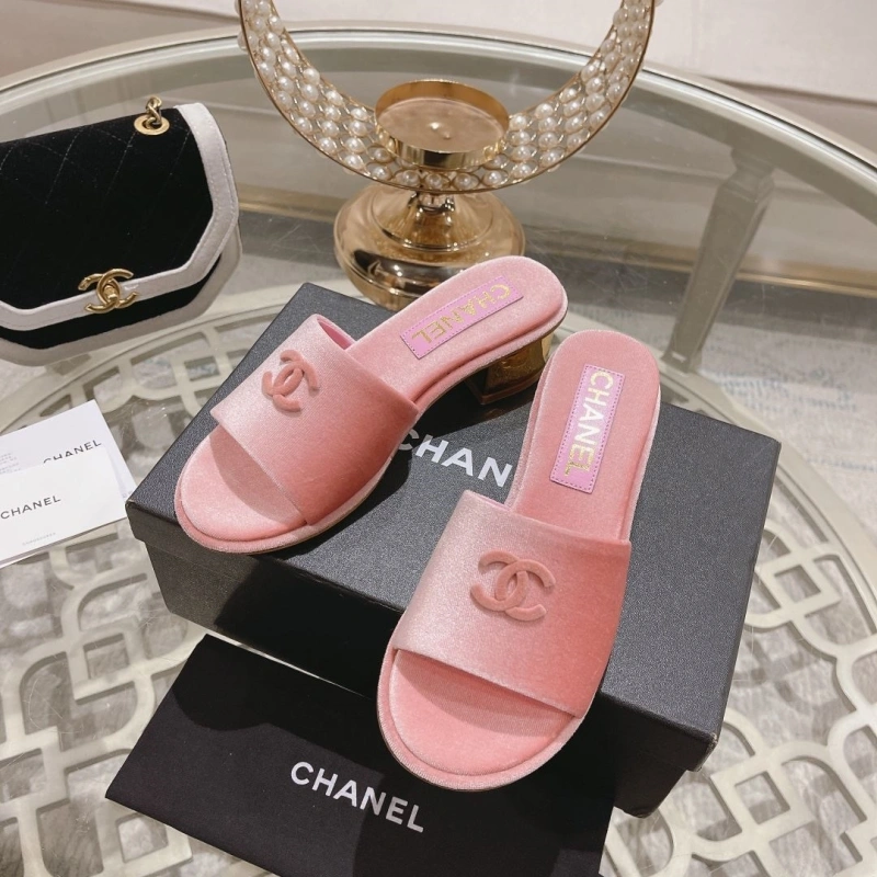 NewStyle Chxnxl Slippers 132500