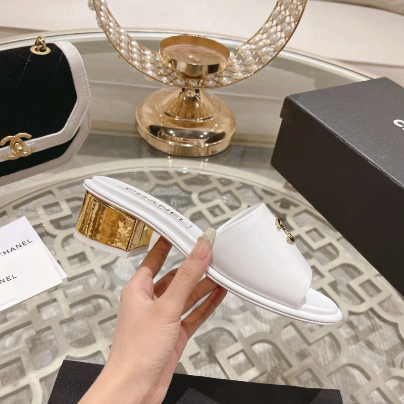 Modern Chxnxl Slippers 132498