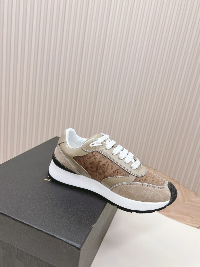 Gxvxnchy Sneakers Unique 154576