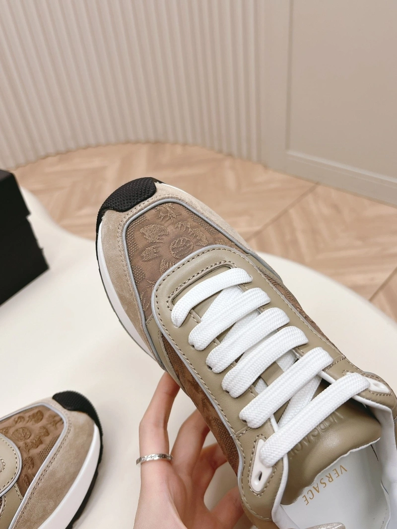 Gxvxnchy Sneakers Unique 154576