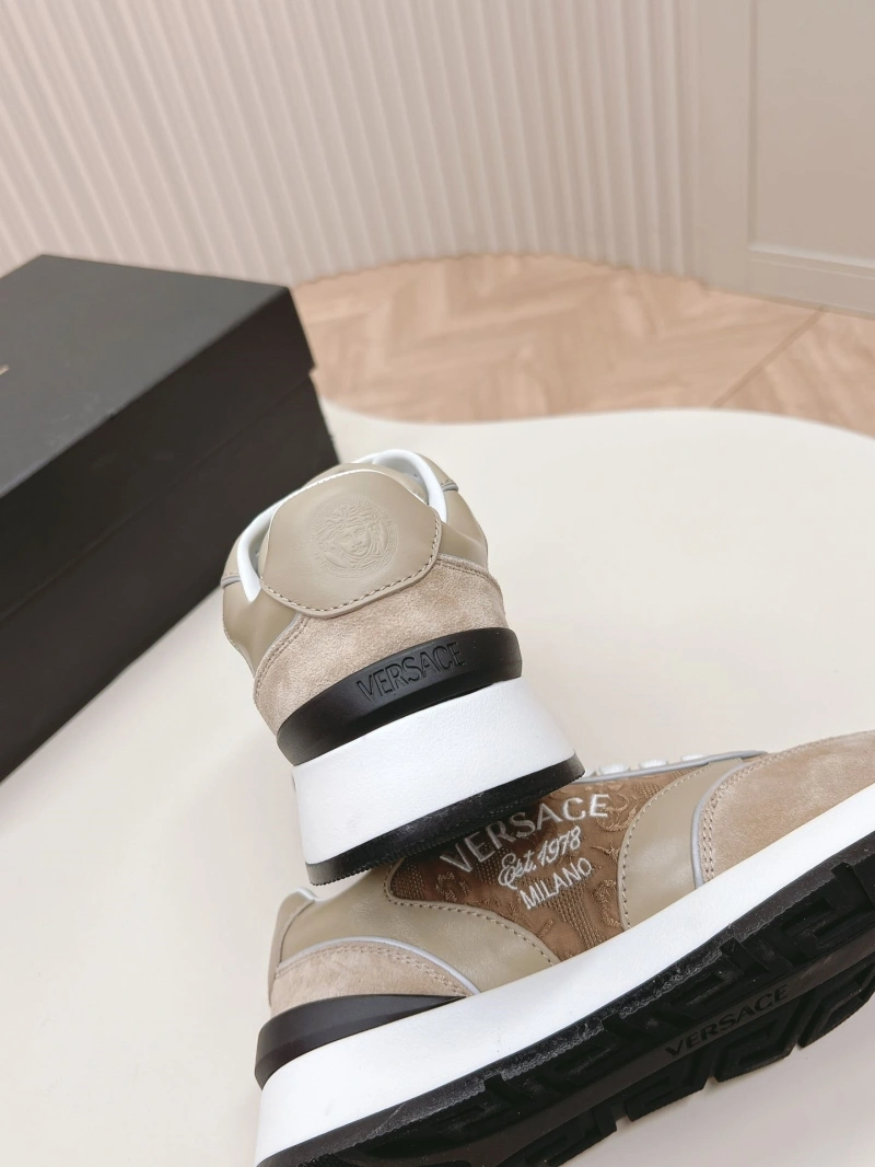 Gxvxnchy Sneakers Unique 154576