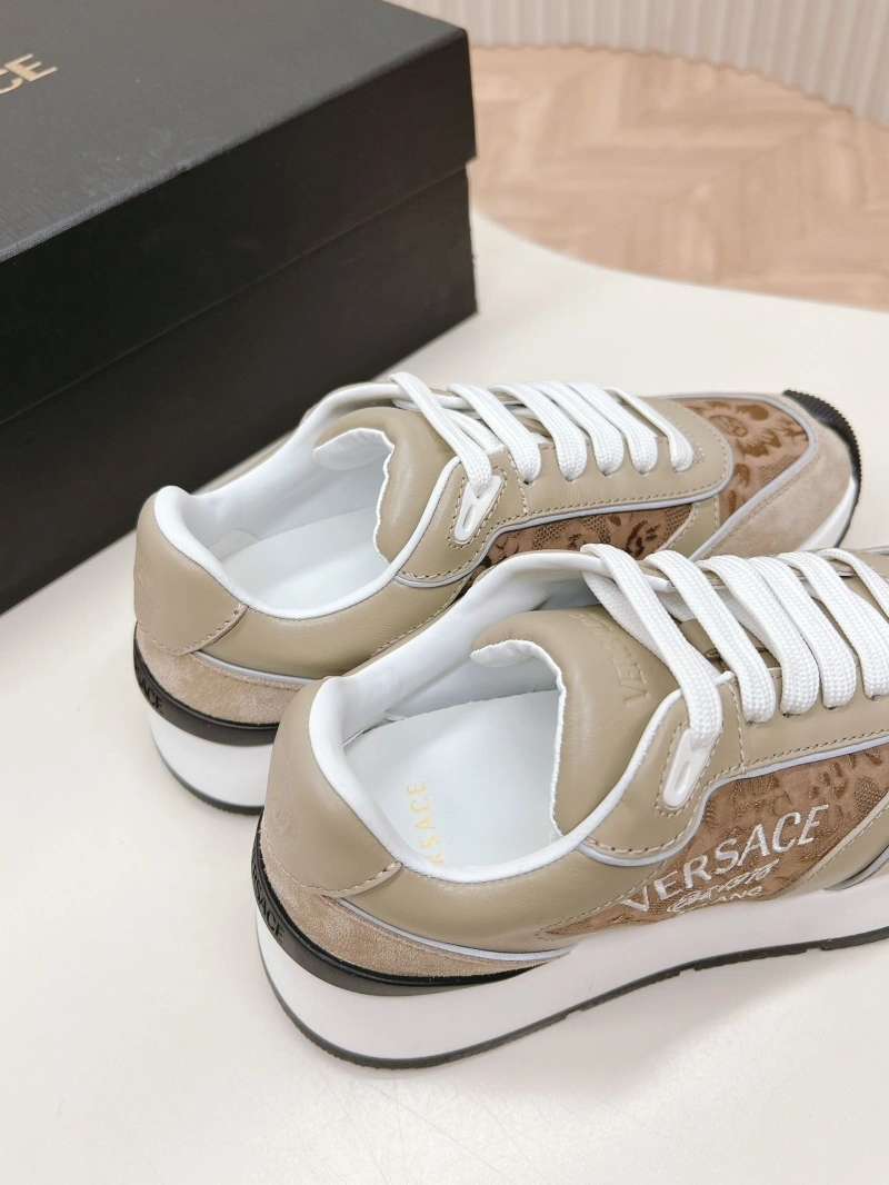 Gxvxnchy Sneakers Unique 154576