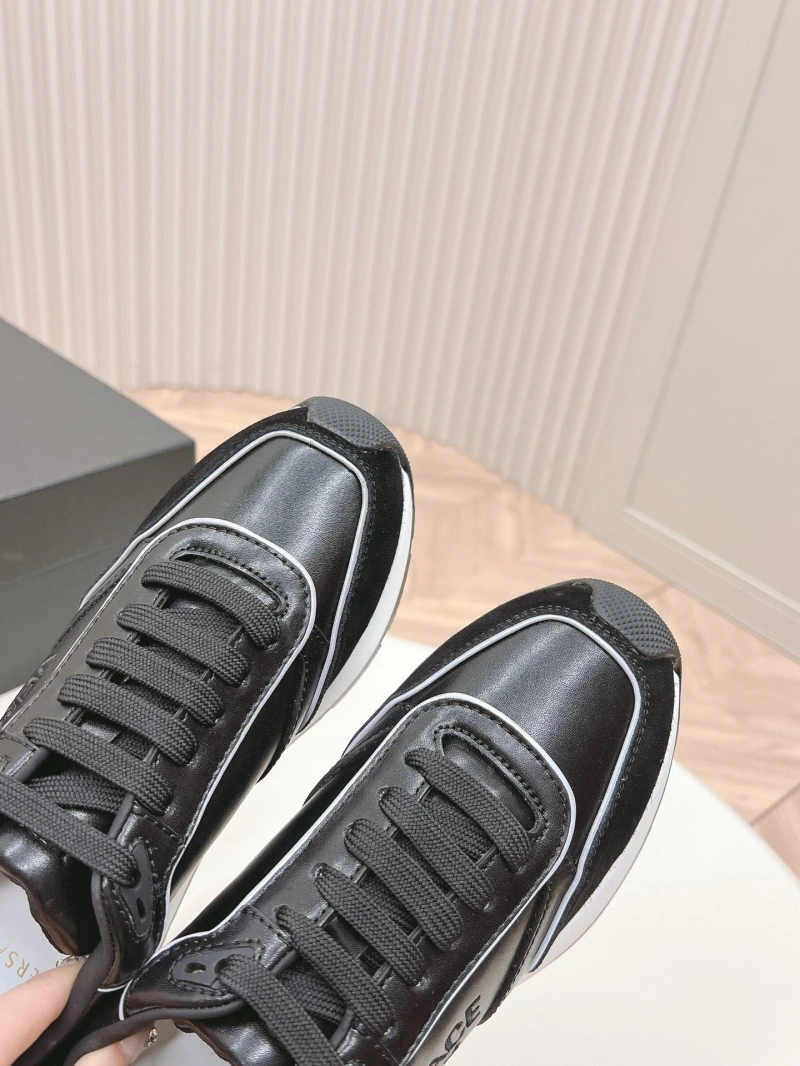 Gxvxnchy Sneakers Vibrant 154583