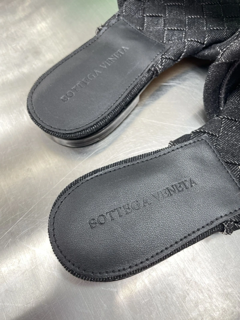 Gxvxnchy Slippers WellDesigned 154587