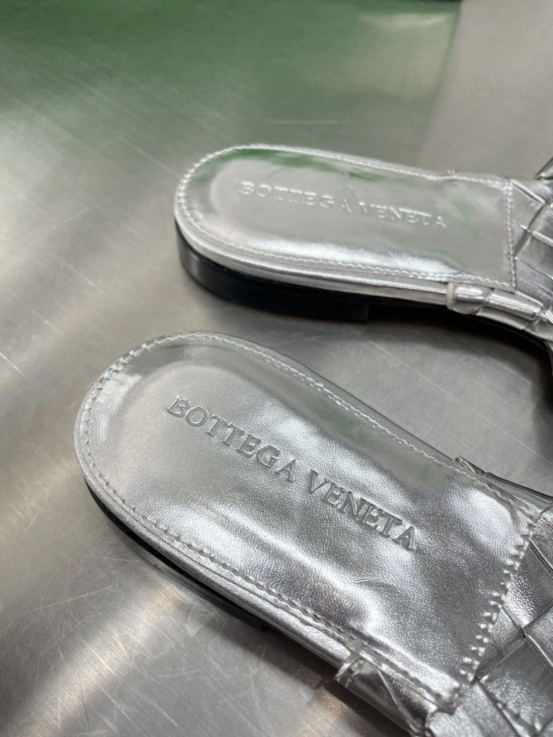 DailyWear Gxvxnchy Slippers 154586