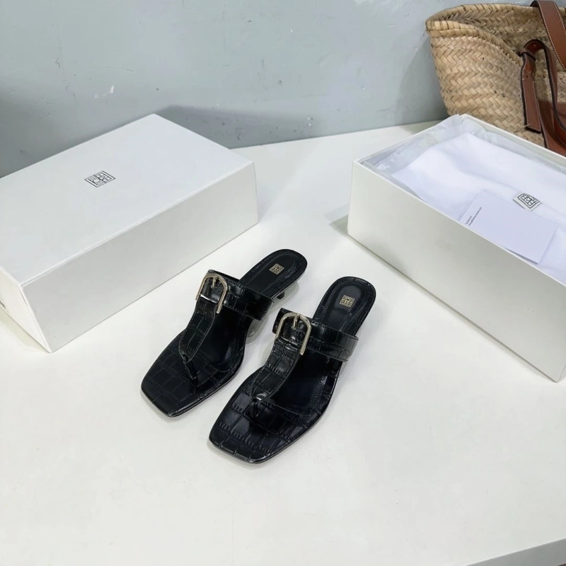 Trendy Othxr Slippers 216639