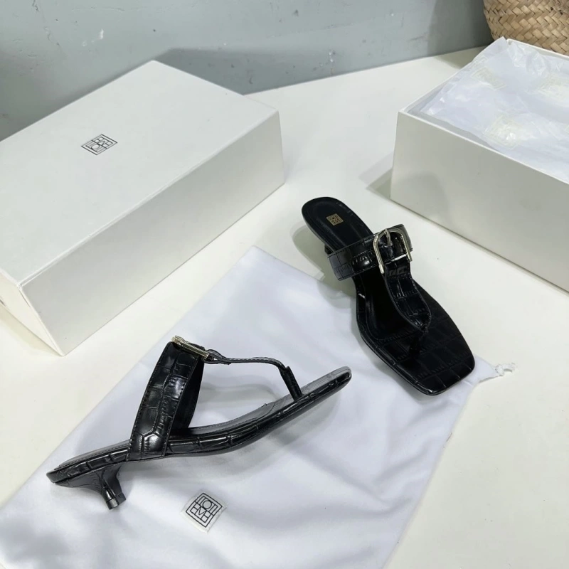Trendy Othxr Slippers 216639