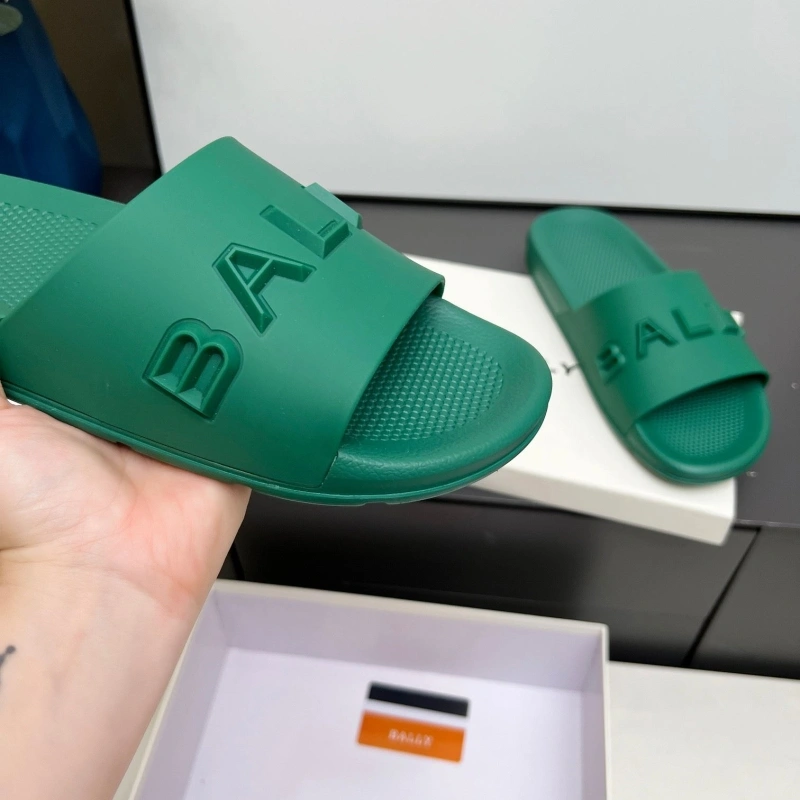Trendsetting Bxrbxrry Slippers 115471
