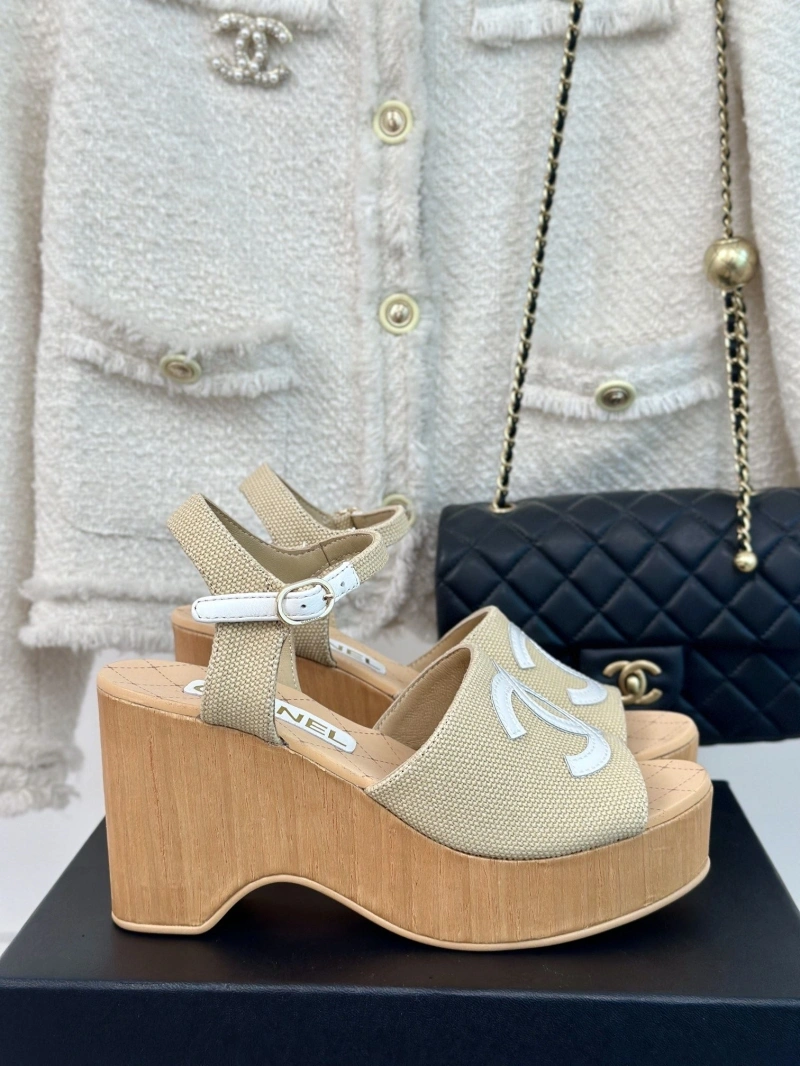 Lightweight Chxnxl Sandals 132686