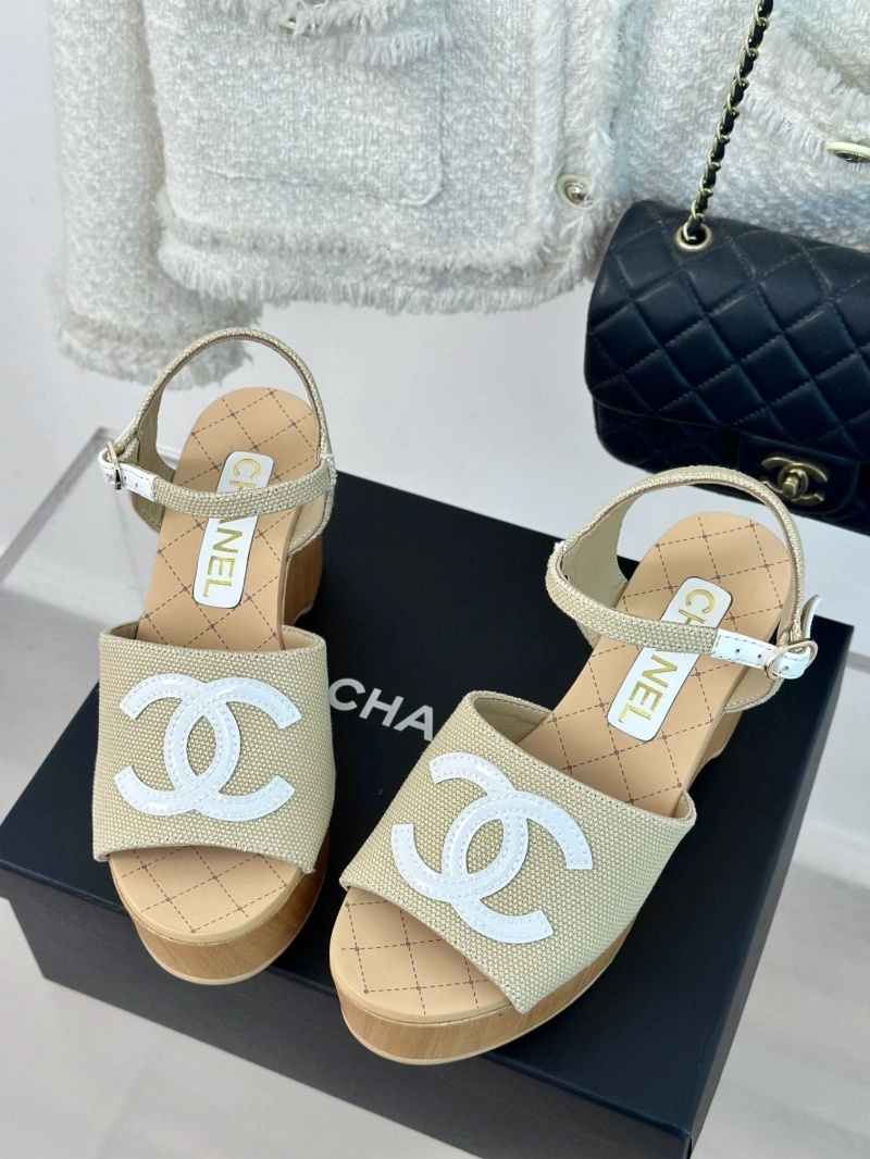 Lightweight Chxnxl Sandals 132686