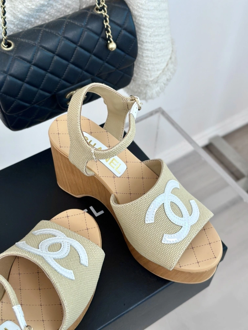Lightweight Chxnxl Sandals 132686