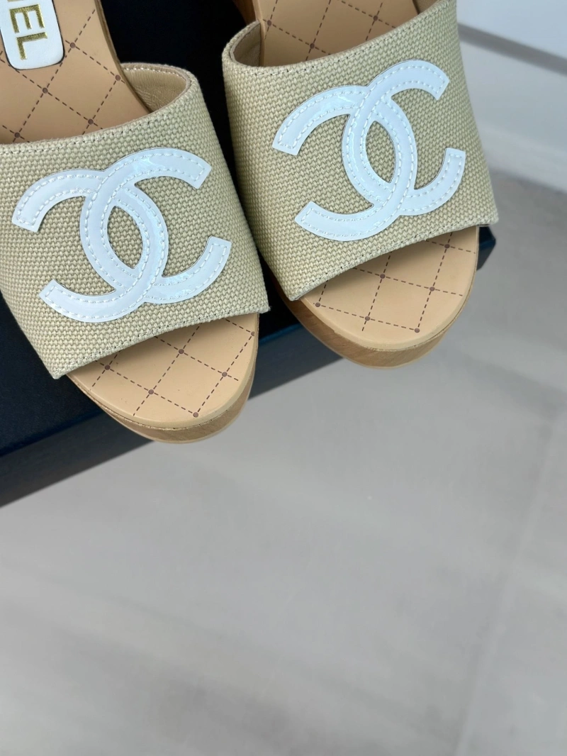 Lightweight Chxnxl Sandals 132686