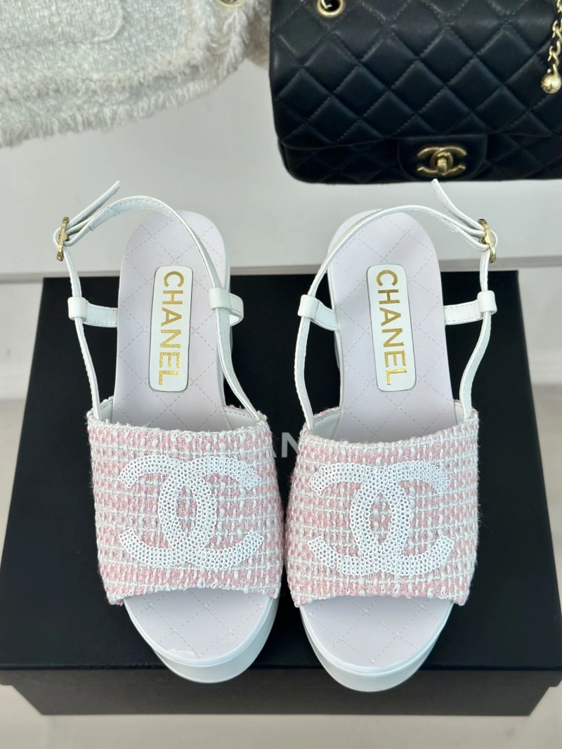 Classic Chxnxl Sandals 132682