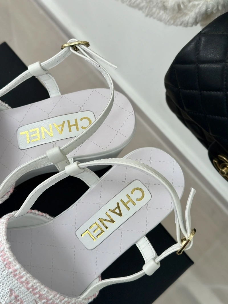 Classic Chxnxl Sandals 132682