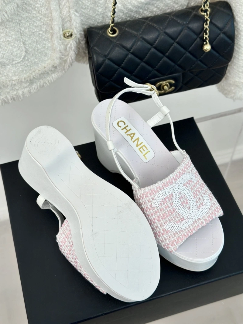 Classic Chxnxl Sandals 132682