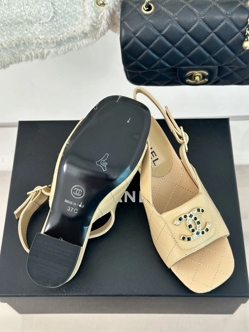 Chxnxl Sandals Vibrant 132678