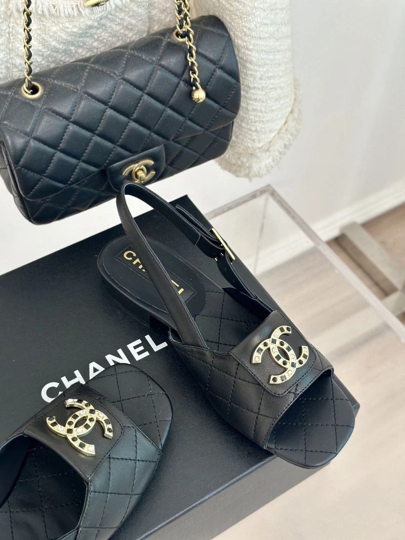 Chxnxl Sandals Bold 132671