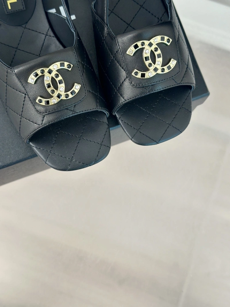 Chxnxl Sandals Bold 132671