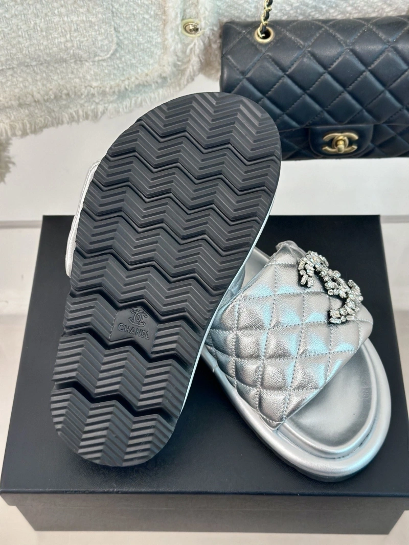 Chxnxl Slippers UrbanStyle 132489