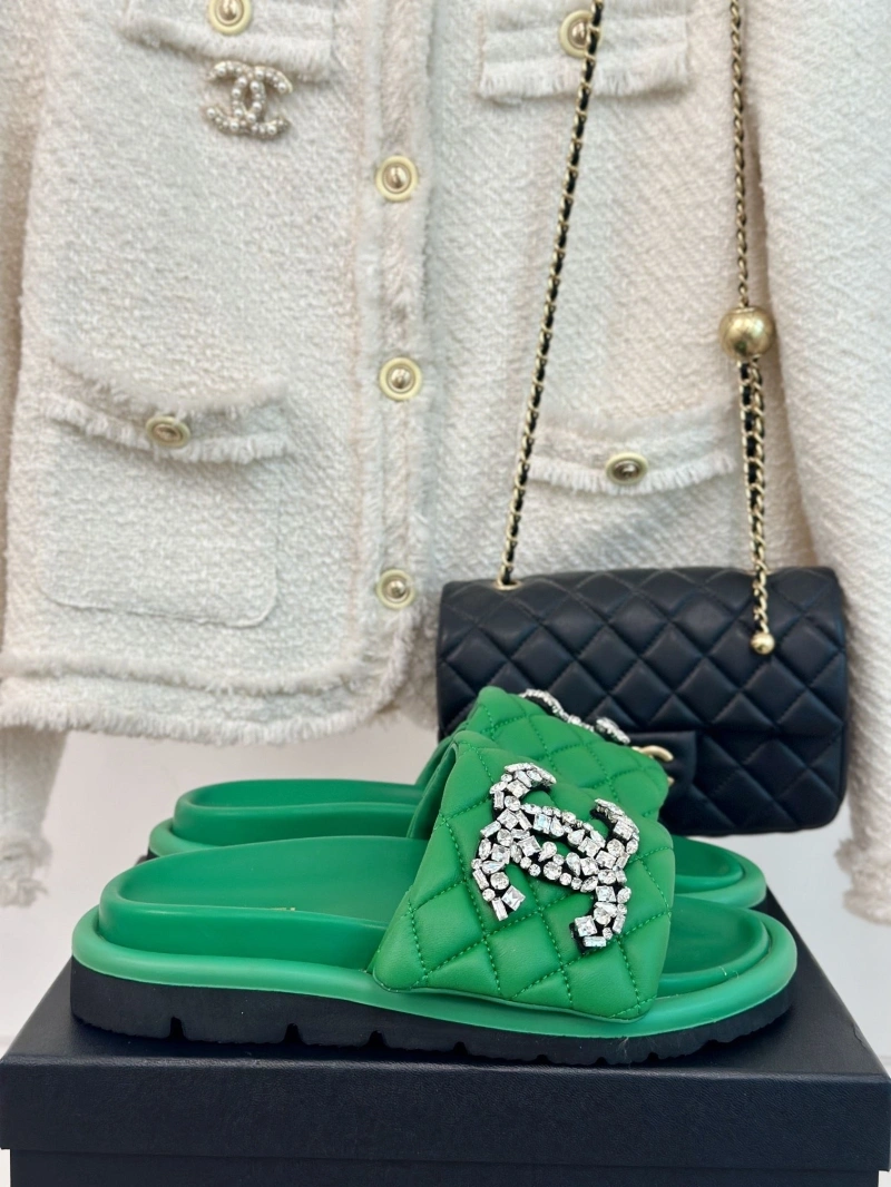 UrbanStyle Chxnxl Slippers 132483