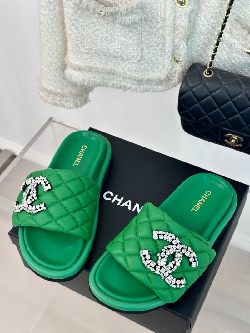 UrbanStyle Chxnxl Slippers 132483