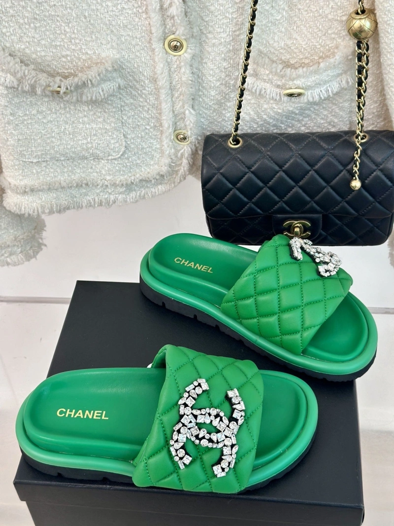 UrbanStyle Chxnxl Slippers 132483