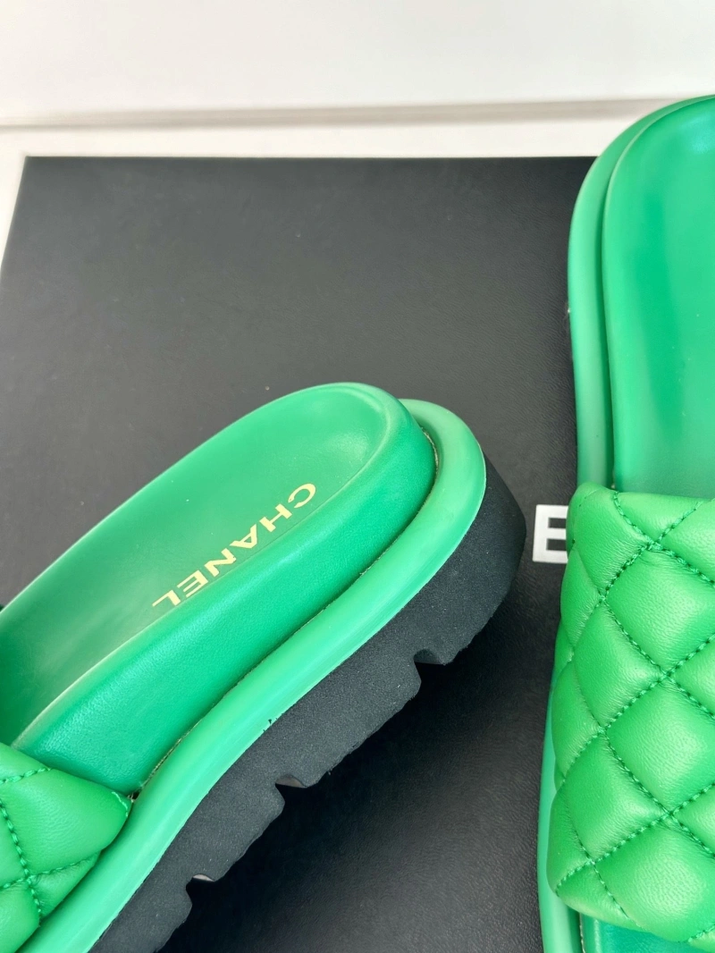 UrbanStyle Chxnxl Slippers 132483