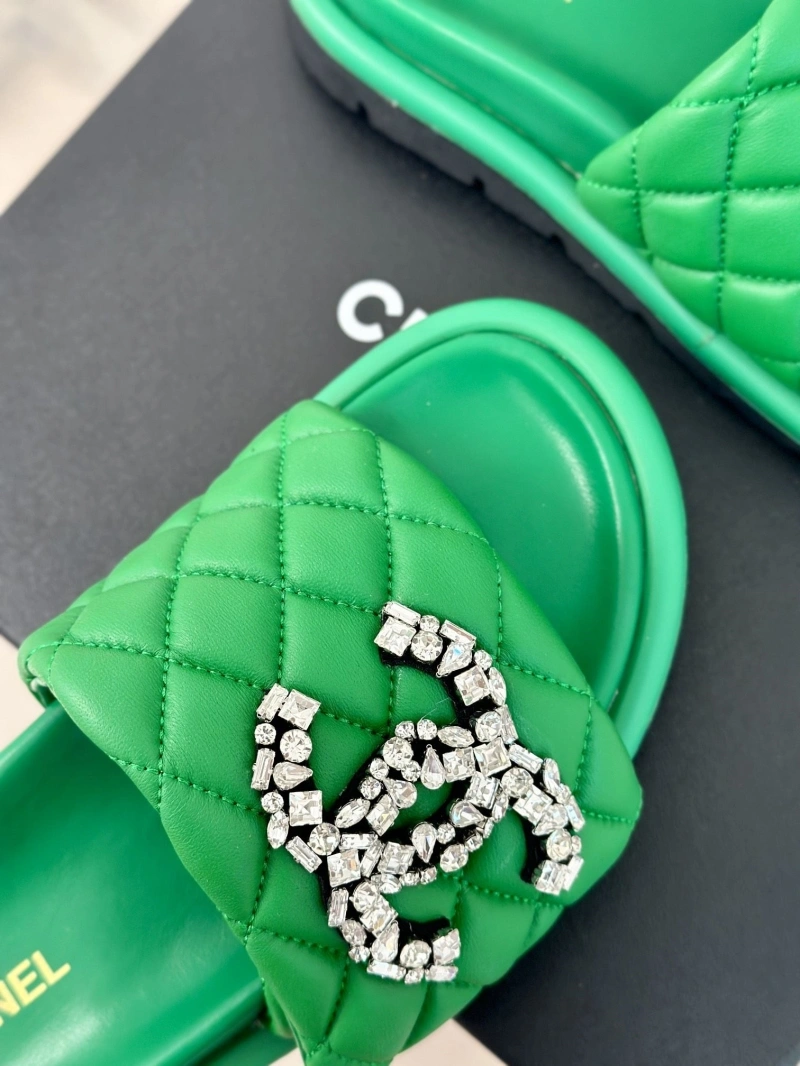 UrbanStyle Chxnxl Slippers 132483