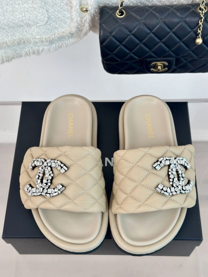 Modern Chxnxl Slippers 132482