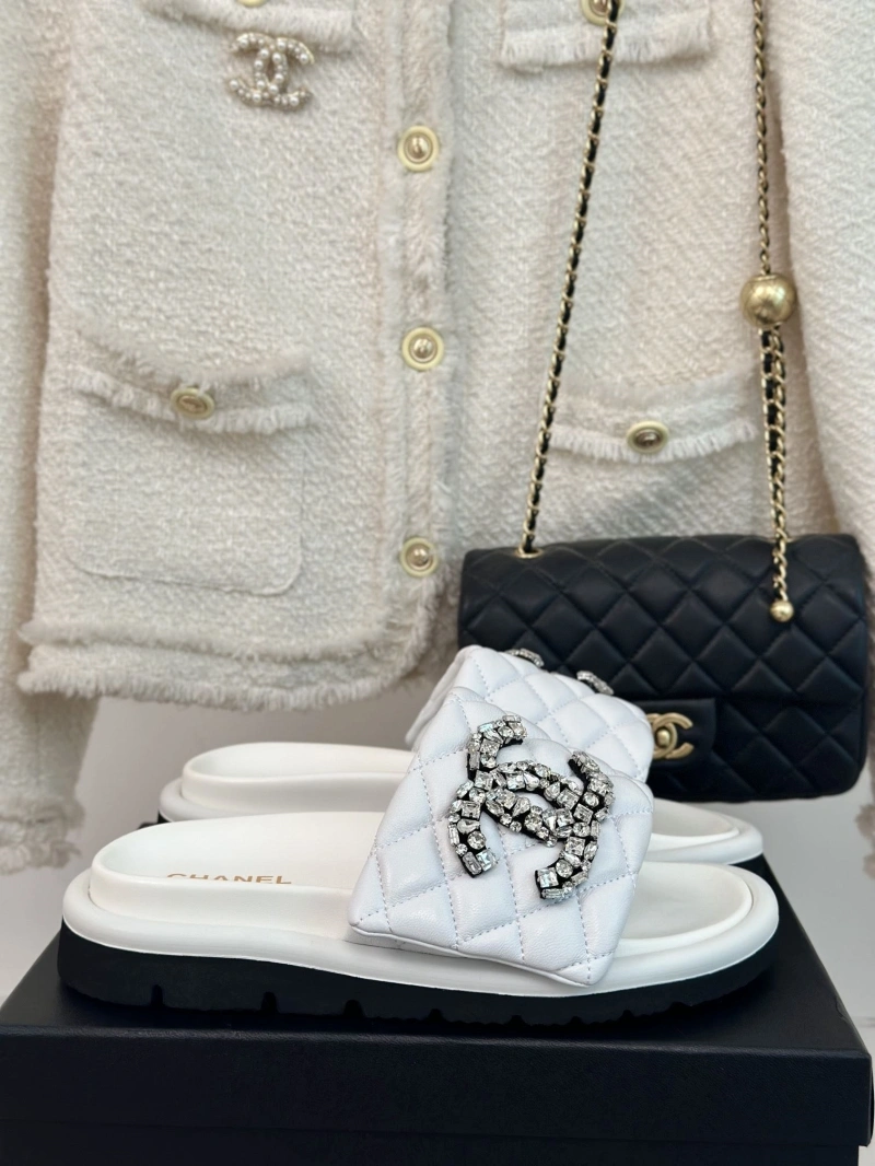 Breathable Chxnxl Slippers 132443