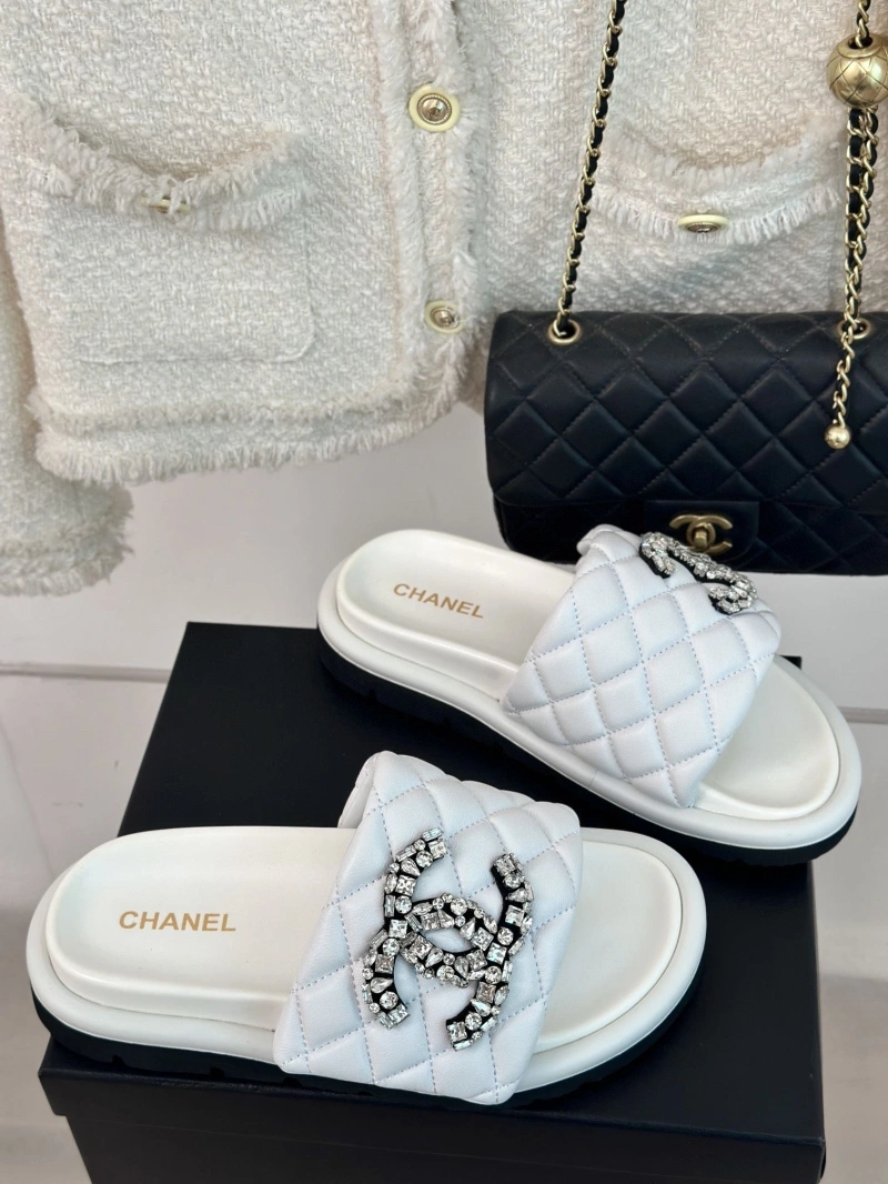 Breathable Chxnxl Slippers 132443