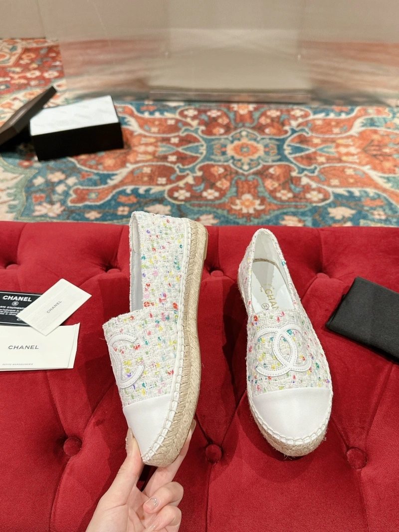 Classic Chxnxl Flat Shoes 133110