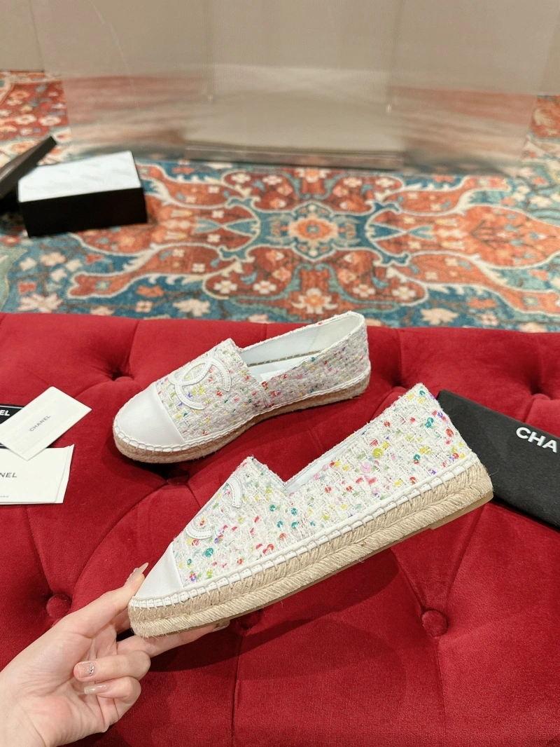 Classic Chxnxl Flat Shoes 133110