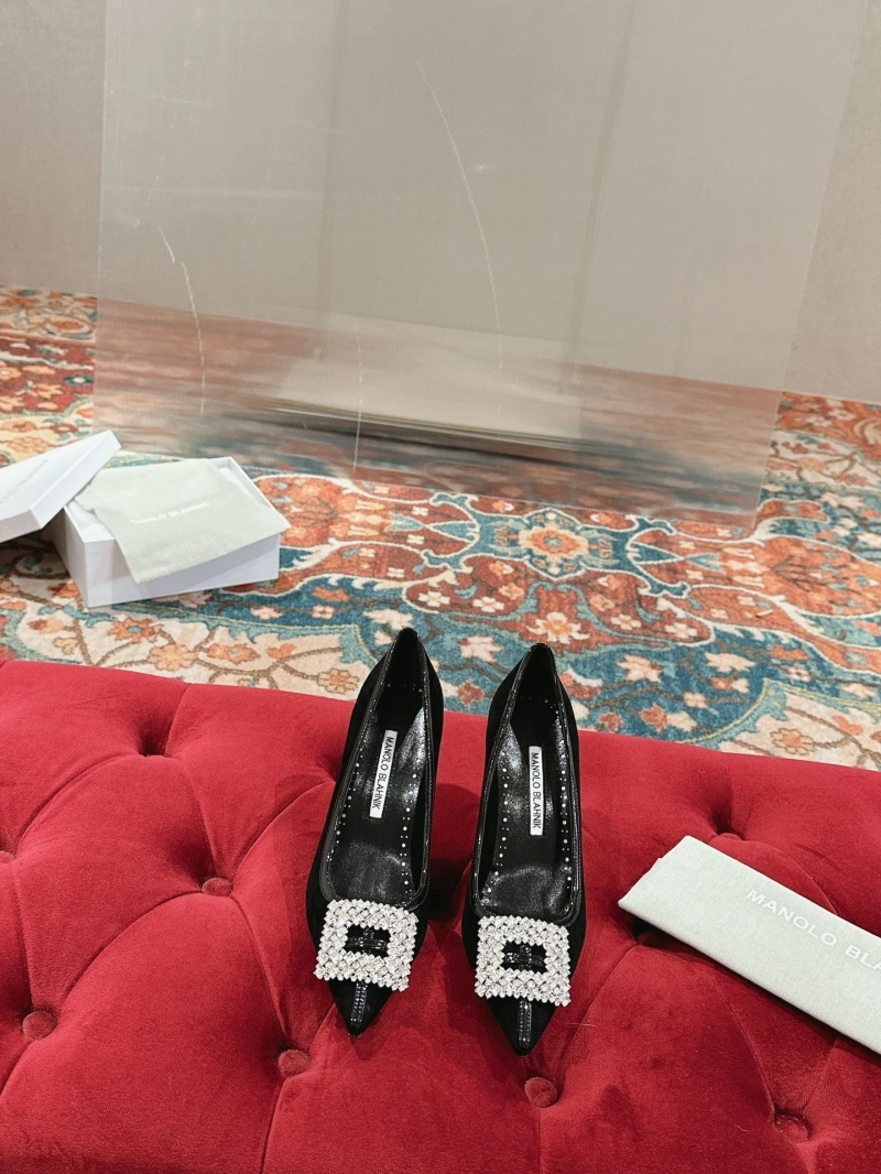 Elegant Mxnxlo Blxhnxk High Heels 193282