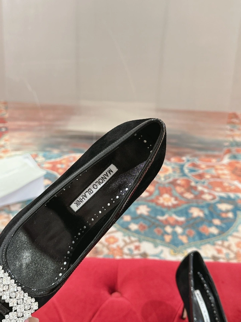 Elegant Mxnxlo Blxhnxk High Heels 193282