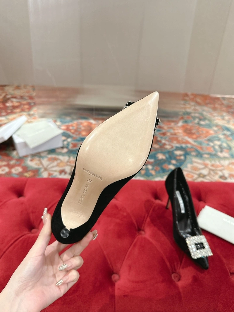Elegant Mxnxlo Blxhnxk High Heels 193282