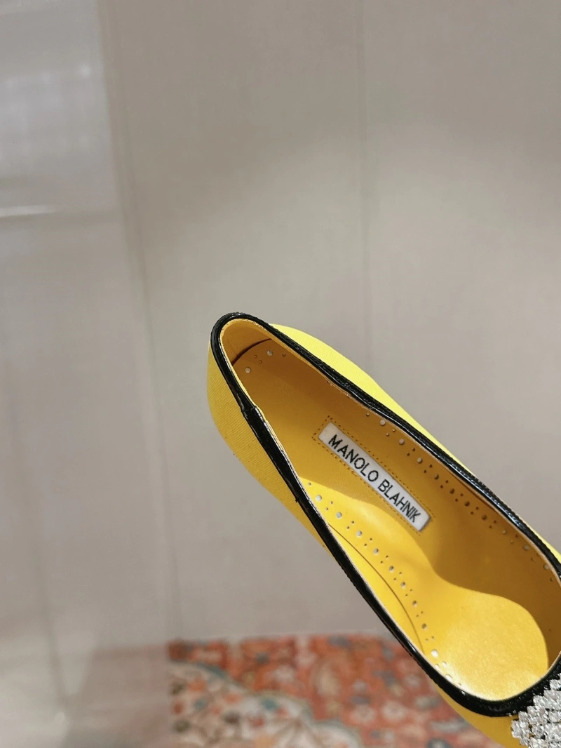 Mxnxlo Blxhnxk High Heels Vibrant 193281