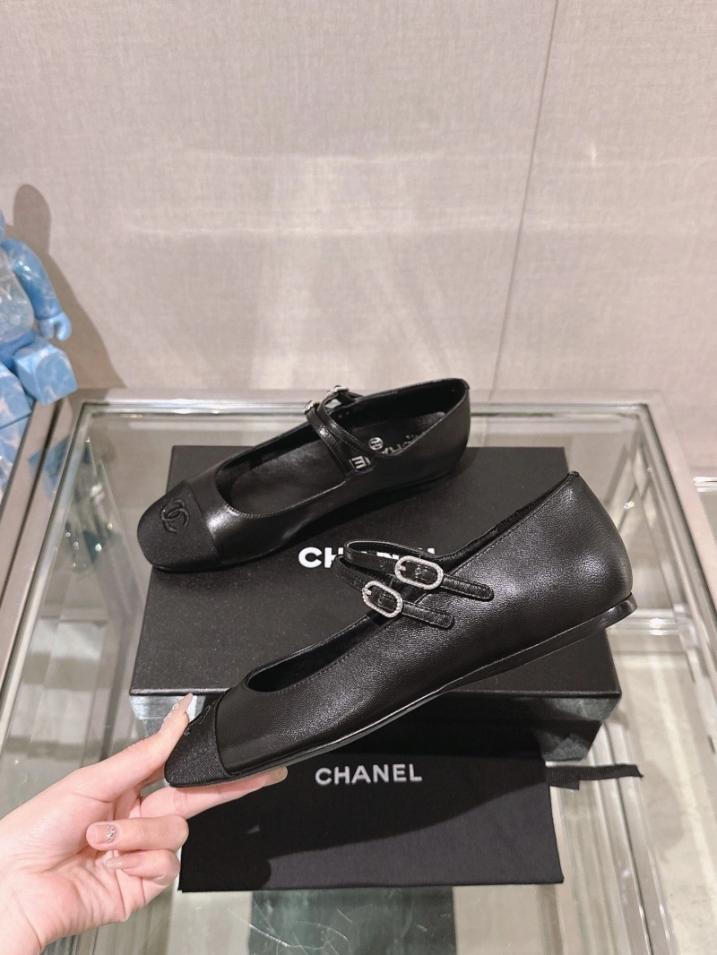 Functional Chxnxl Flat Shoes 133101