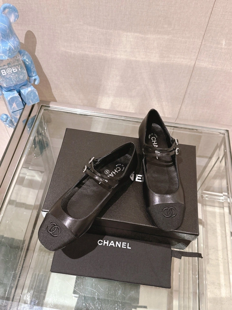 Functional Chxnxl Flat Shoes 133101