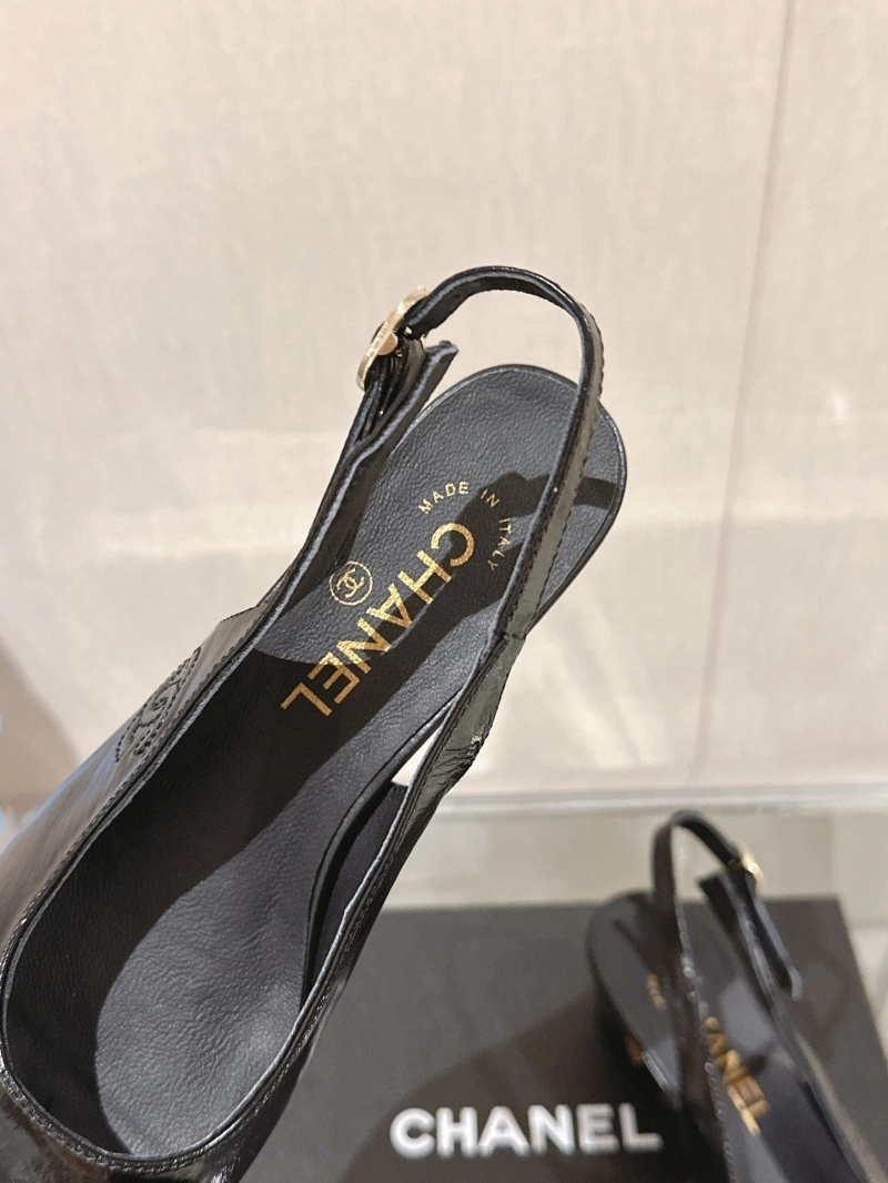 ModernLook Chxnxl High Heels 132908