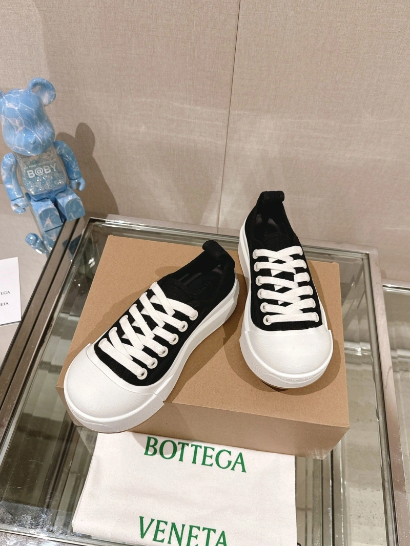 Classic Bxttxga Vxnxta Casual Shoes 113247