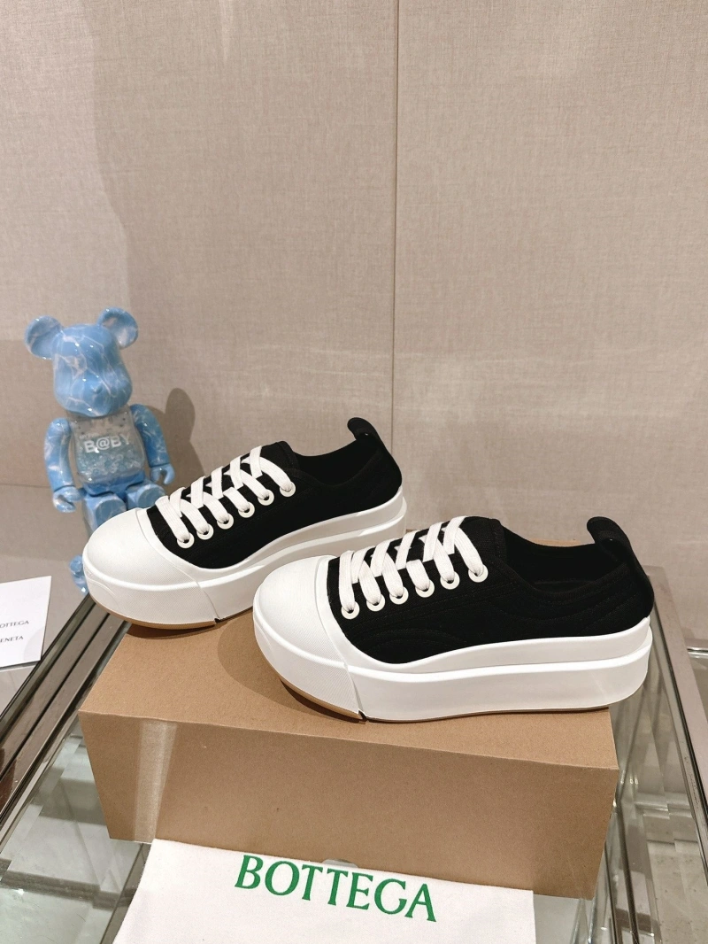 Classic Bxttxga Vxnxta Casual Shoes 113247