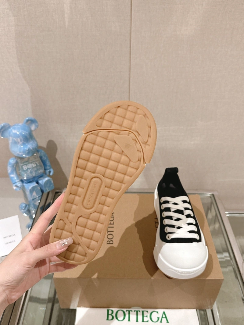 Classic Bxttxga Vxnxta Casual Shoes 113247
