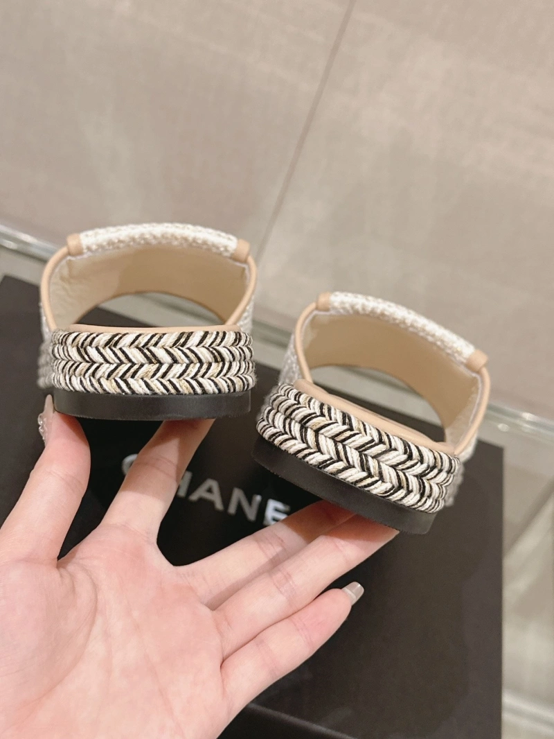 Chxnxl Slippers Sophisticated 132447