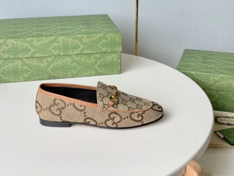 Versatile Gxccx Leather Shoes 165513