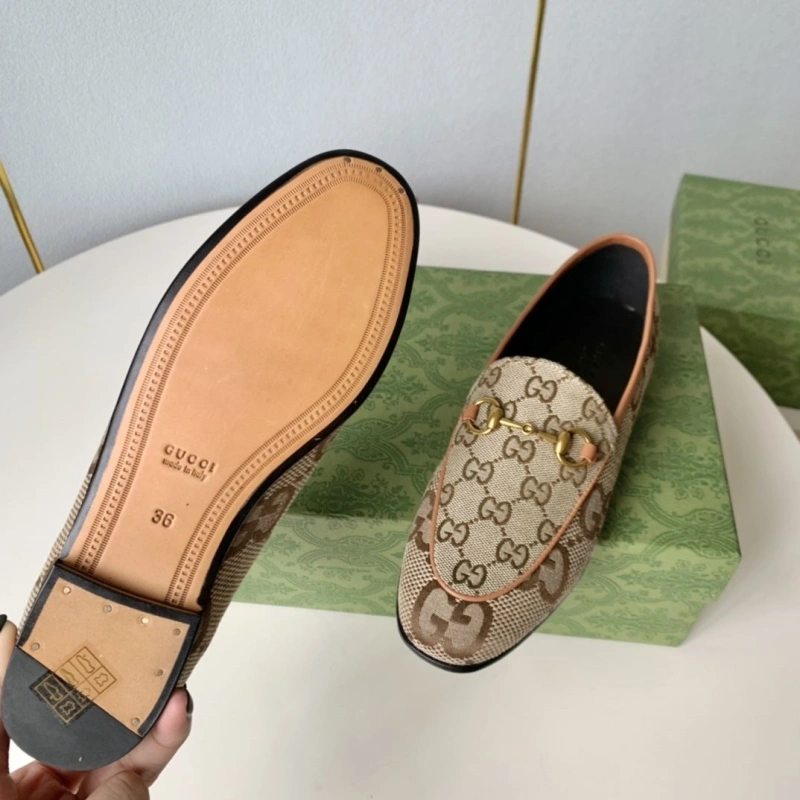 Versatile Gxccx Leather Shoes 165513
