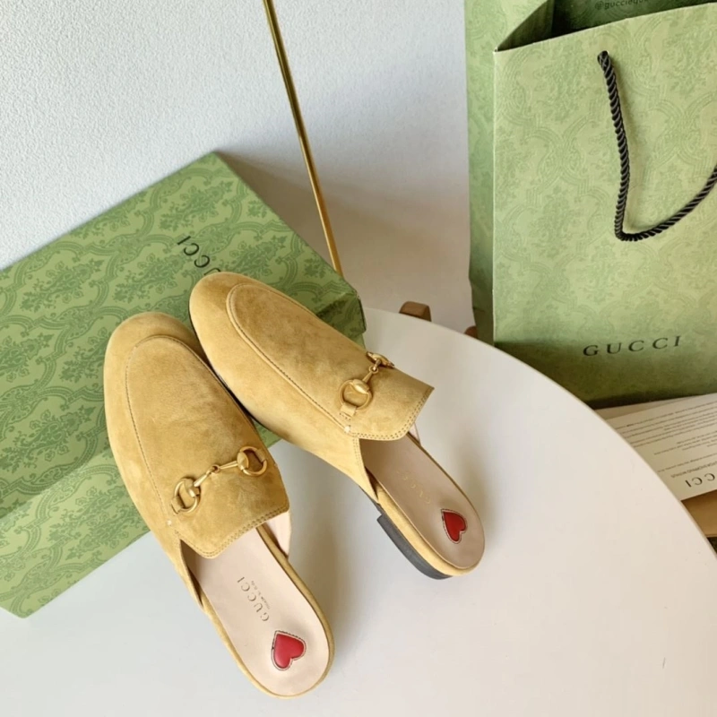 Trendy Gxccx Slippers 165379